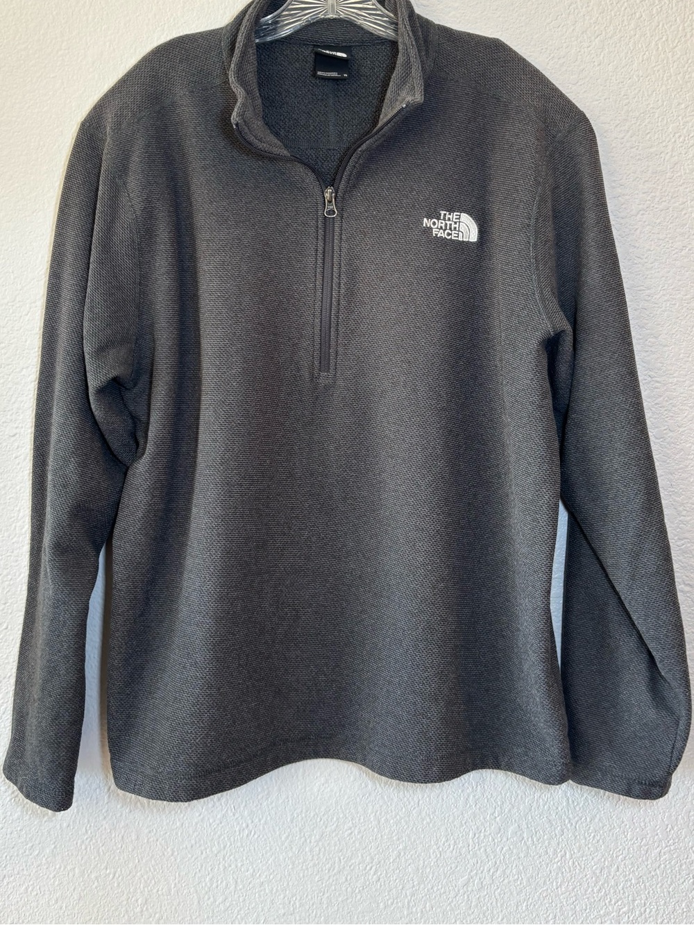 The North Face Men's Gray 1/4 Zip Textured Pullover Sweater XL Outdoors